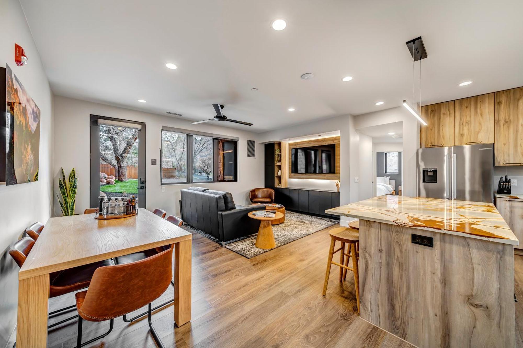 Lafave Luxury Rentals At Zion Springdale Exterior photo
